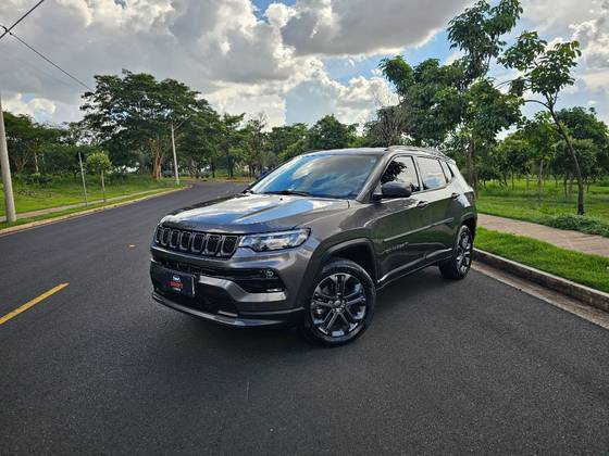 JEEP COMPASS 1.3 T270 TURBO FLEX LONGITUDE AT6